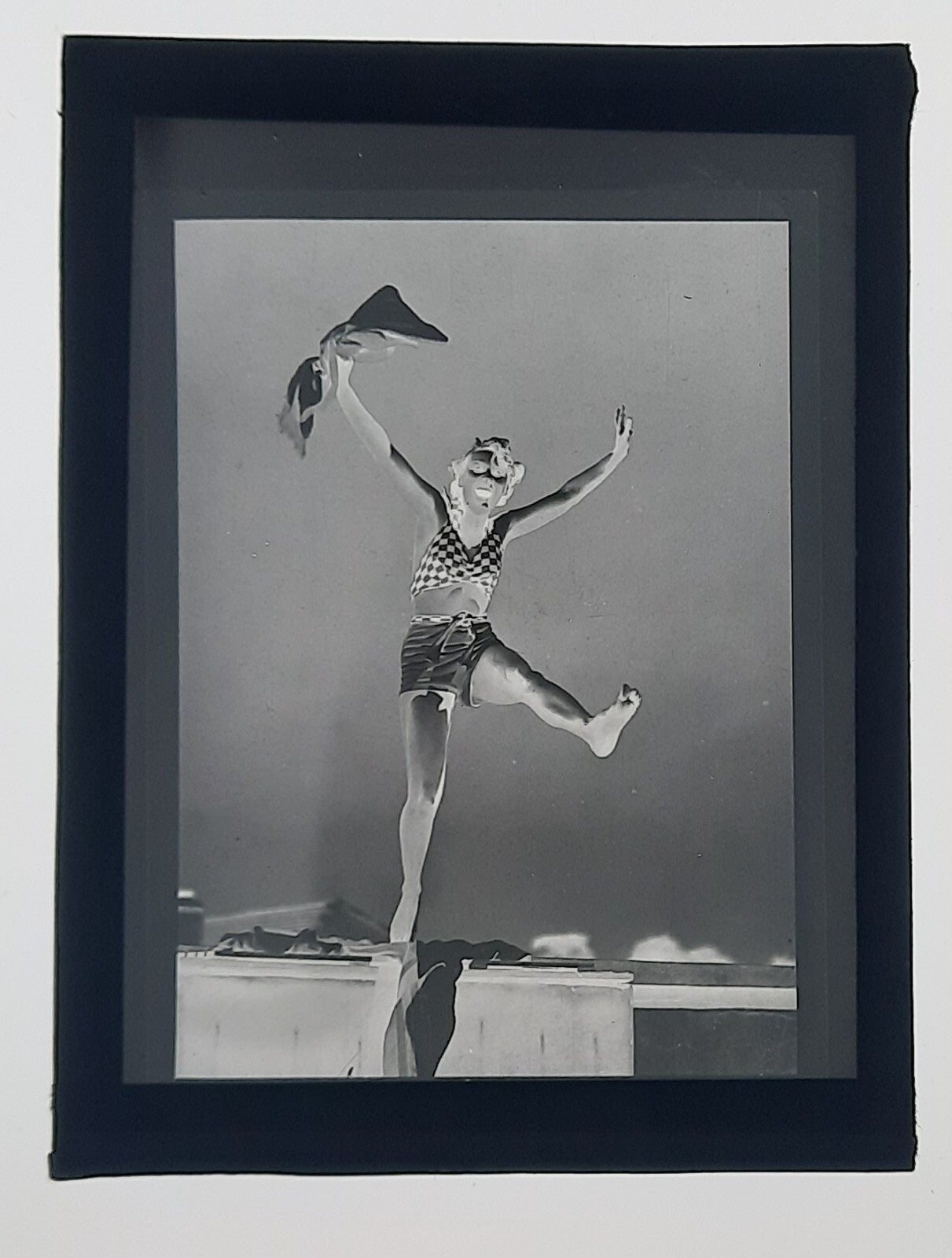sourire Femme vacances ! plage ? photo photographie et négatif, vers 1930