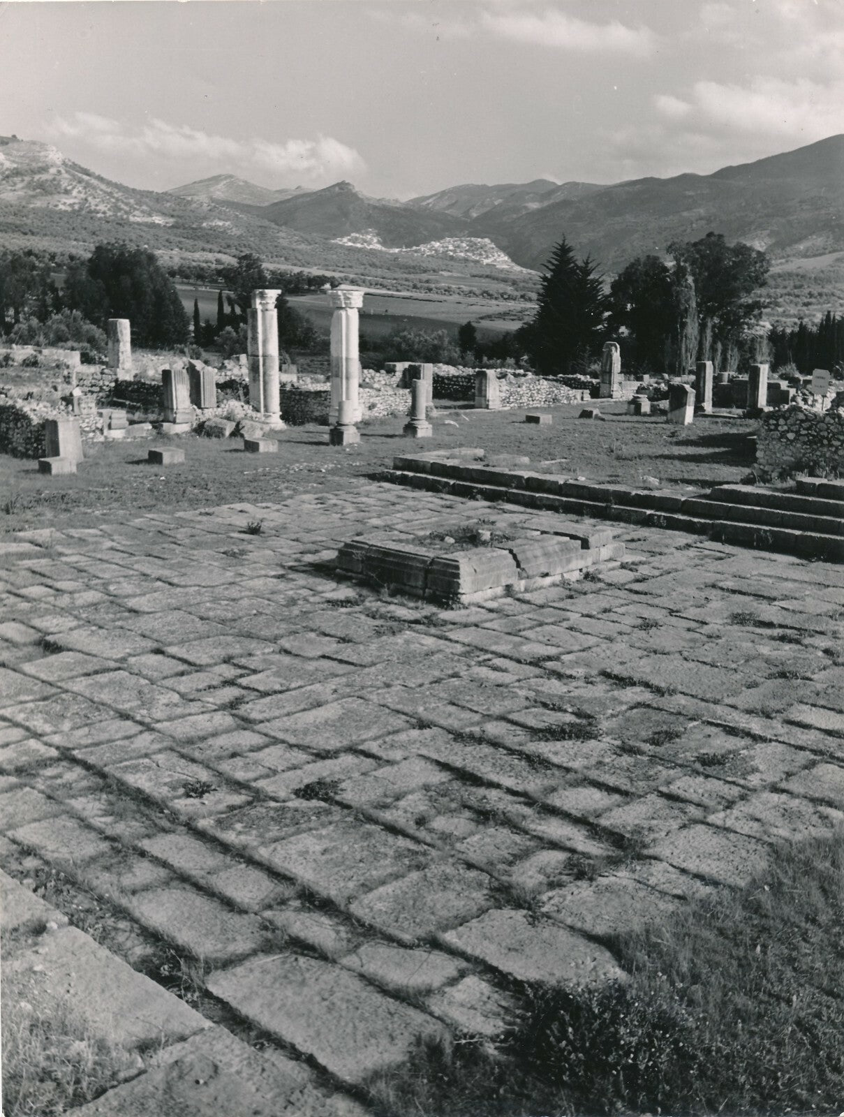 Maroc site Volubilis campement 2 photographie argentiques époque Bernard Rouget