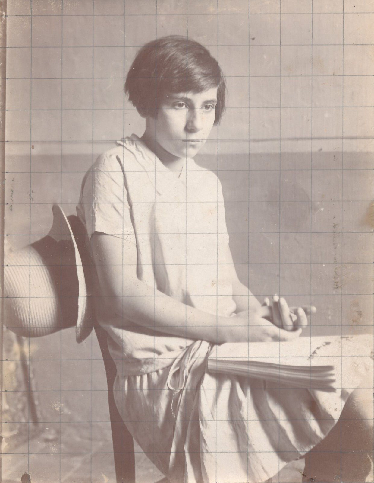 peinture atelier modèle peintre mise au carreau 2 photographies époque