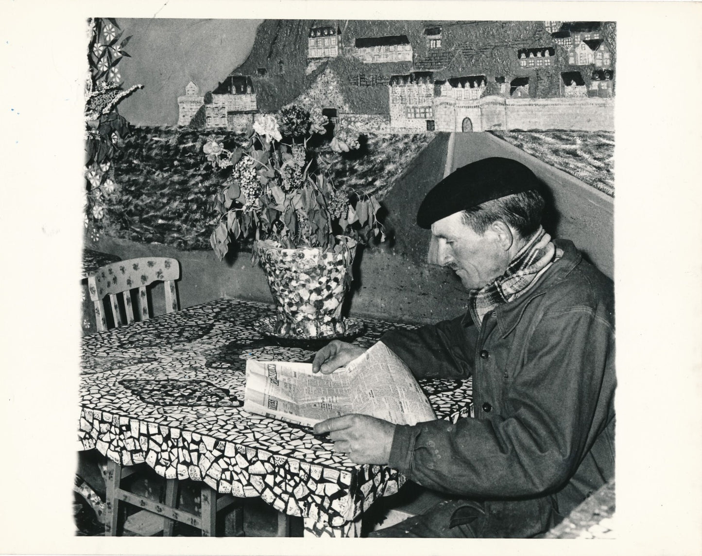 Raymond Isidore peintre picassiette 3 photos photographie Chartes art brut