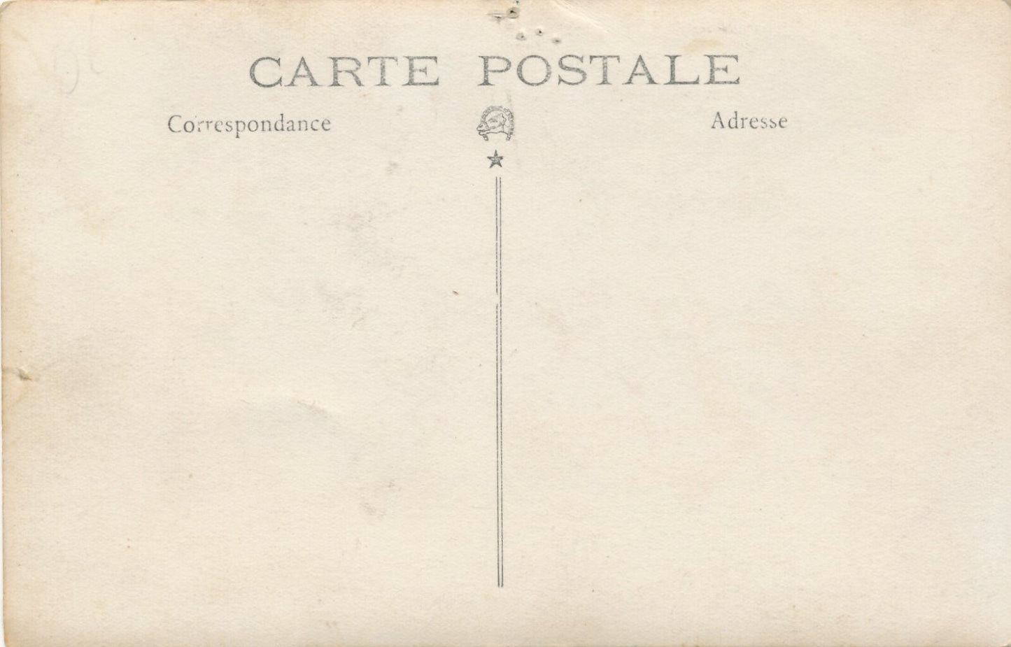 danseuse danse cabaret photo photographie signée Victoria Boehr jambe