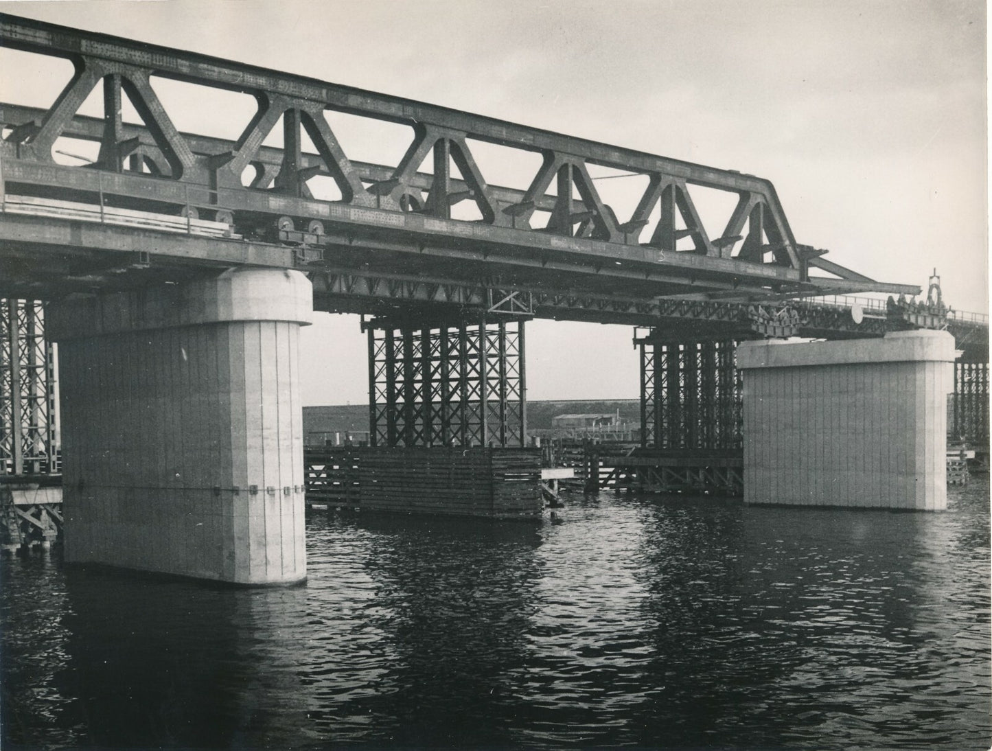 4 photo pont ferroviaire Argenteuil rénovation 1949 photographie train Le Boyer