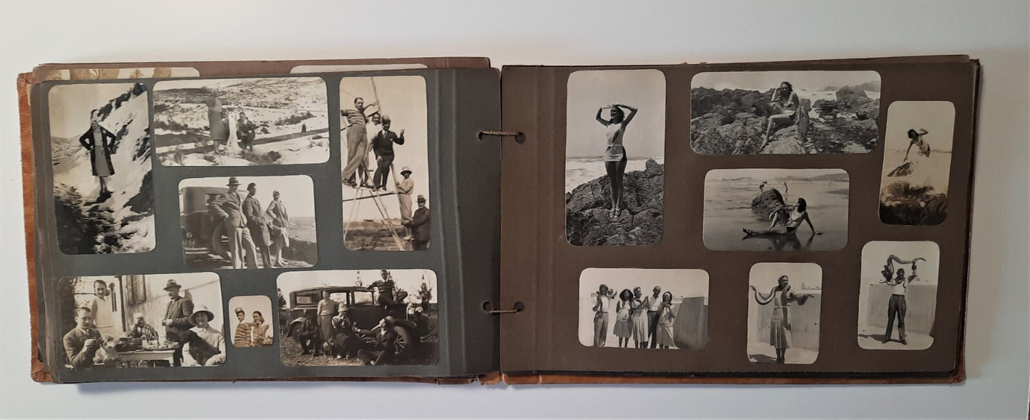 2 album photos illustrant la vie d'une femme (1920-1960) snapshots amateur