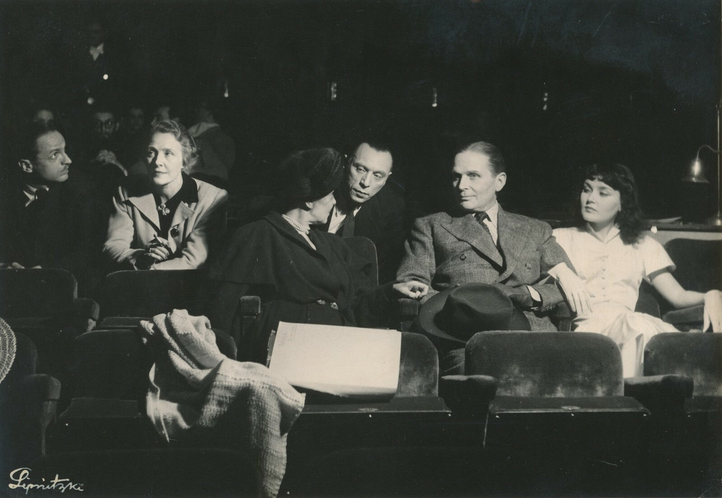 Louis Jouvet Apollon de Bellac Giraudoux théâtre photo photographie Lipnitzki