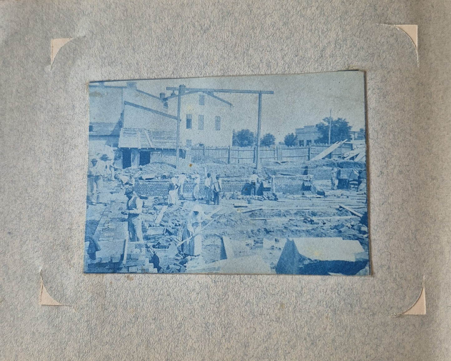 Album Photographie v. 1910 photo photographie couleur musicien paysage