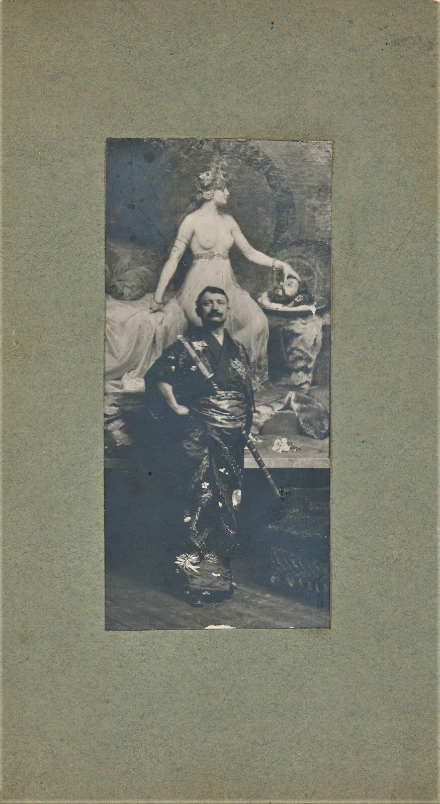 Pierre BONNAUD peintre photo photographie époque Lyon Japon costume