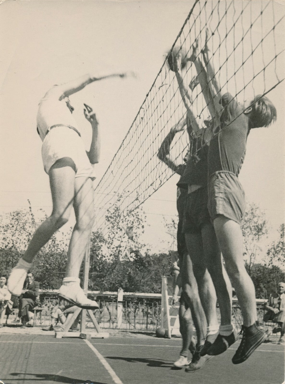 Photo volley sport tirage argentique époque photographie Jacques Gadreau v. 1946