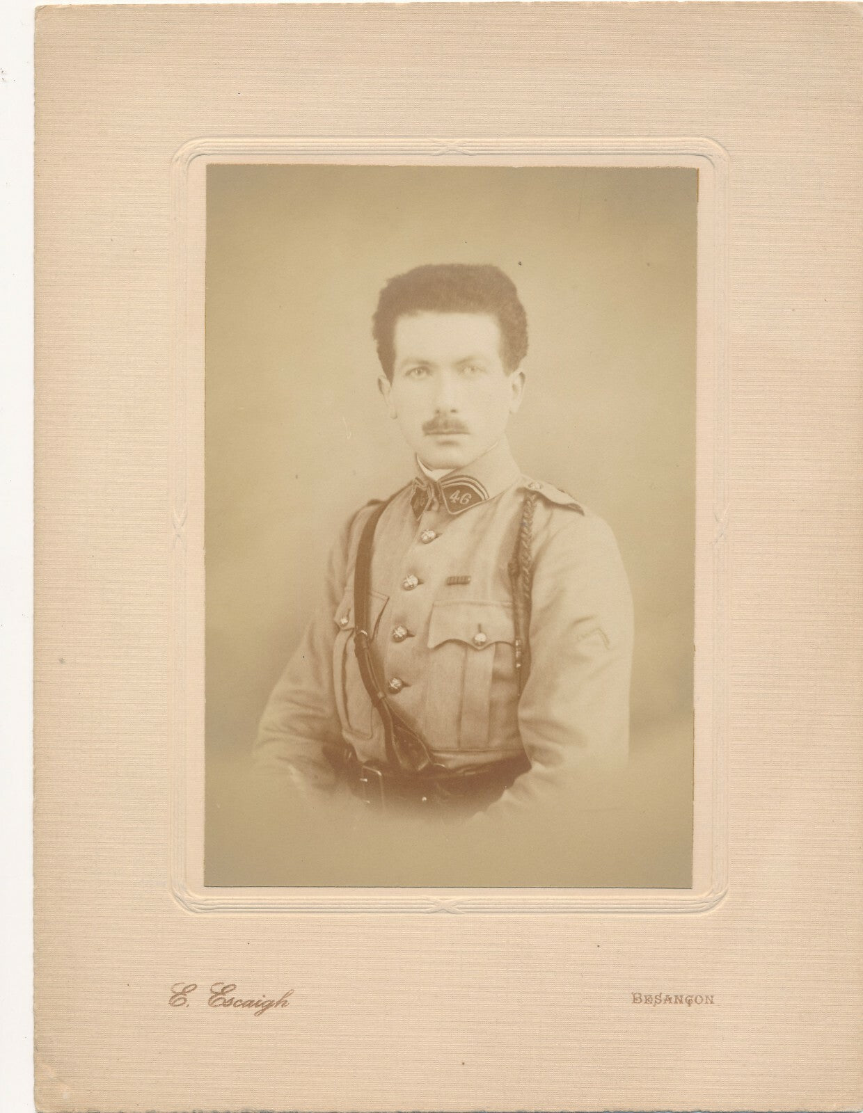 Militaire portrait Besançon photographe Escaigh albumine époque