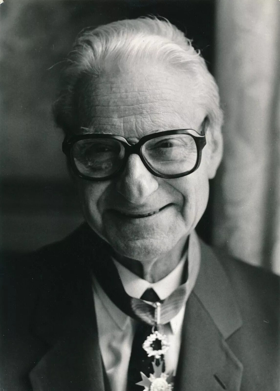 6 photos réalisateurs film : Kazan Kiarostami Allio B. deMille Truffaut Kurosawa