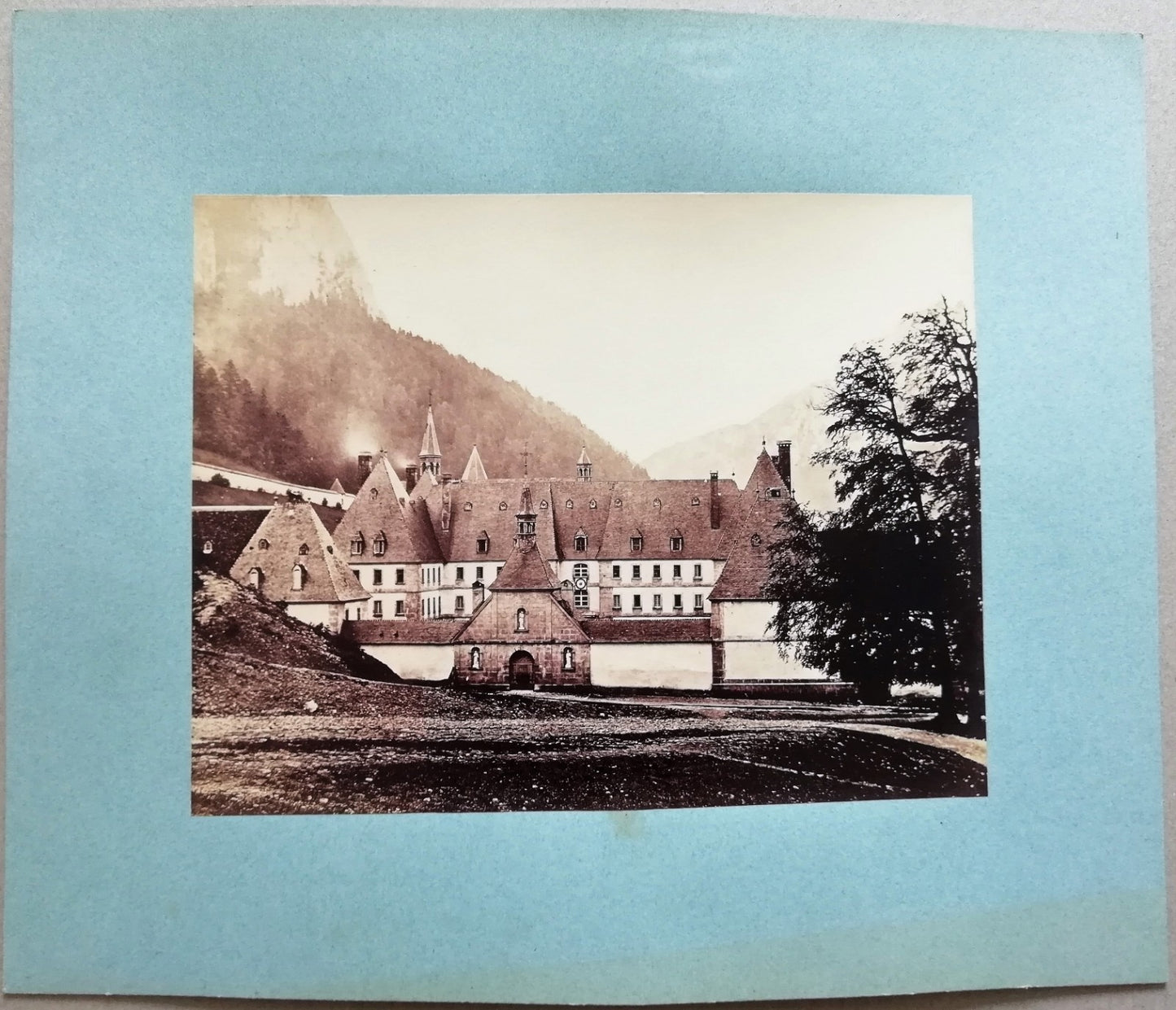 Le monastère de la Grande Chartreuse Isère photographie albumine 1880