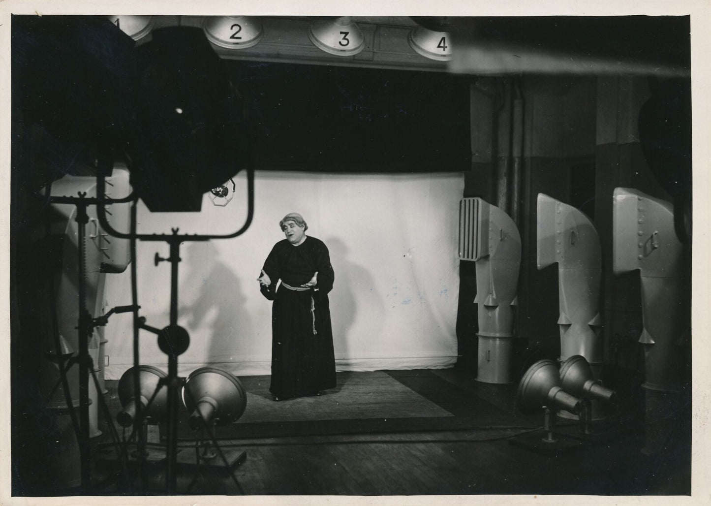 TÉLÉVISION premier poste émetteur 103 rue de Grenelle 1935 photo photographie