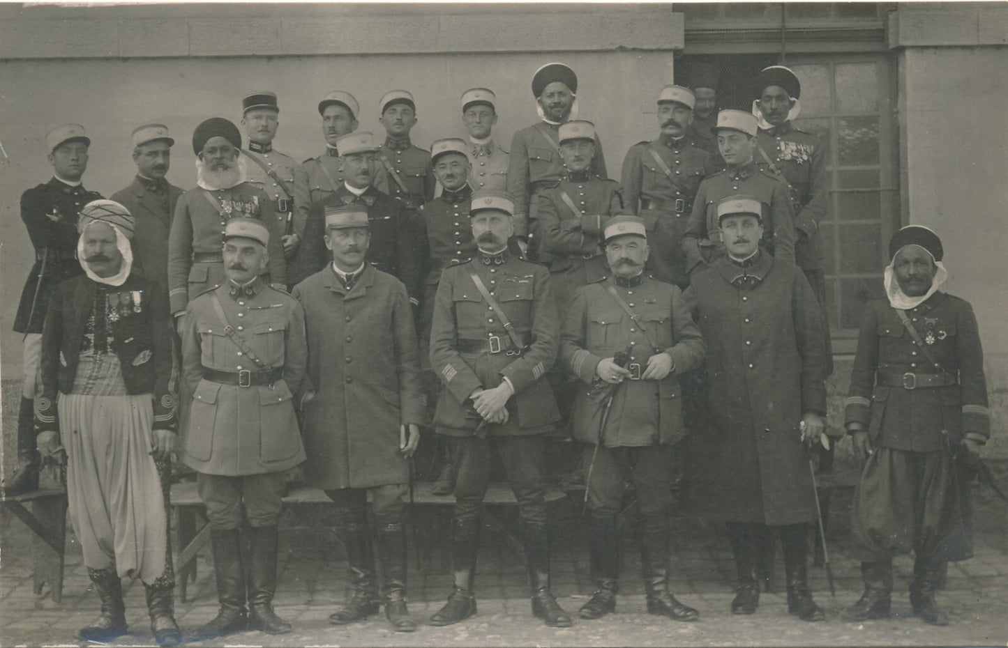 Tlemcen 1912-1930 10 photos militaria colonialisme spahis chasseurs d’Afrique
