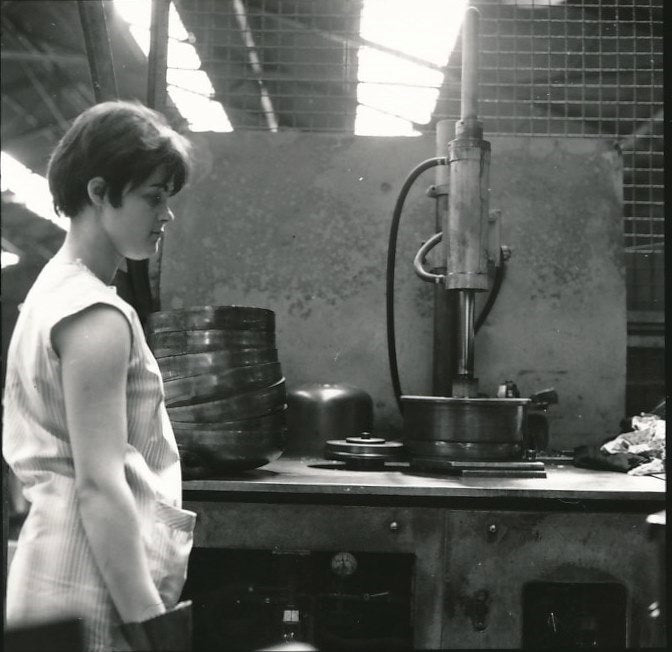 Photo Industrie gaz bonbonne ouvrier métier 6 contacts 6 x 6 cm années 70