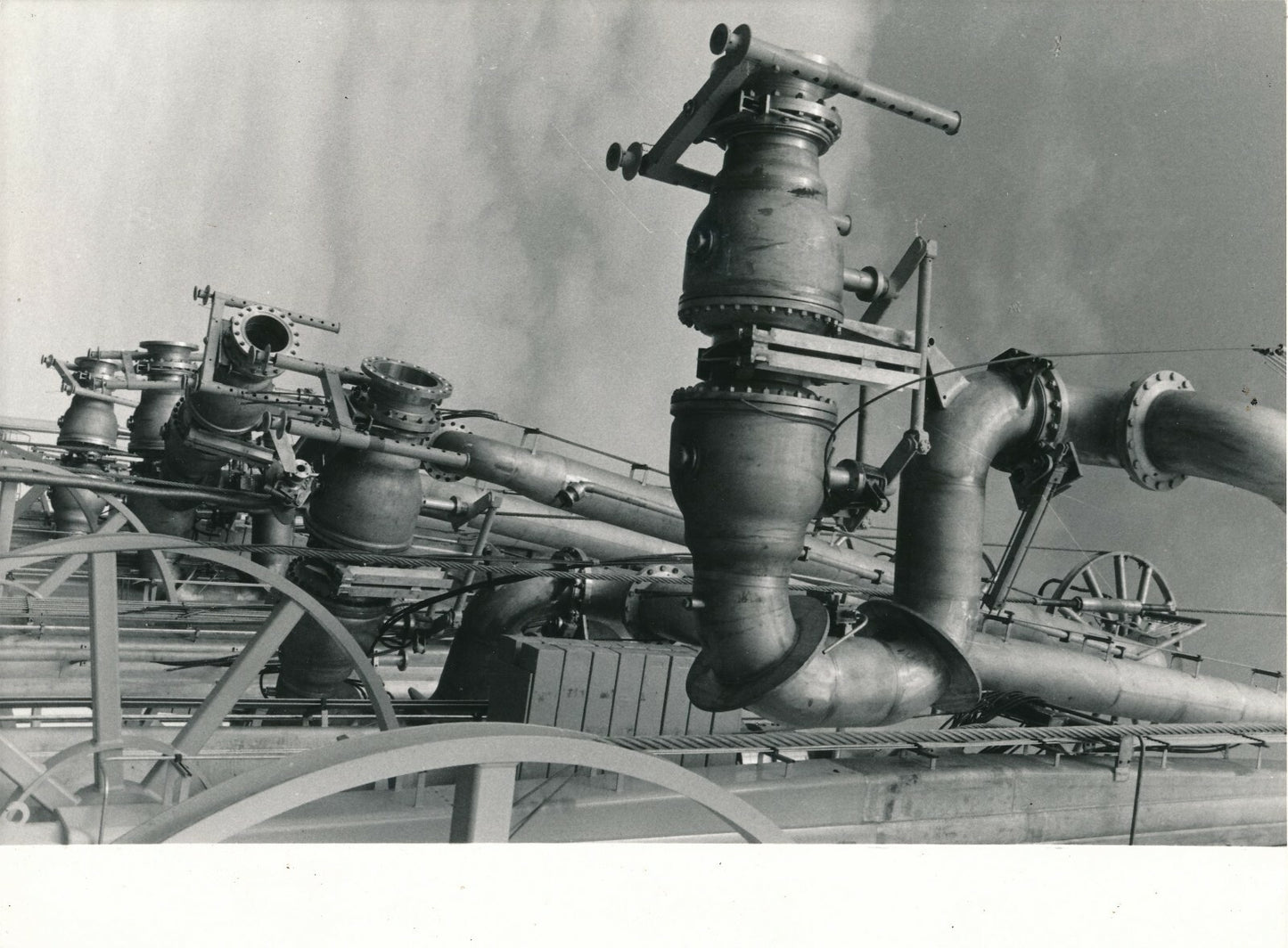 gaz Montoir Bretagne 1980 méthane port photo photographie industrie