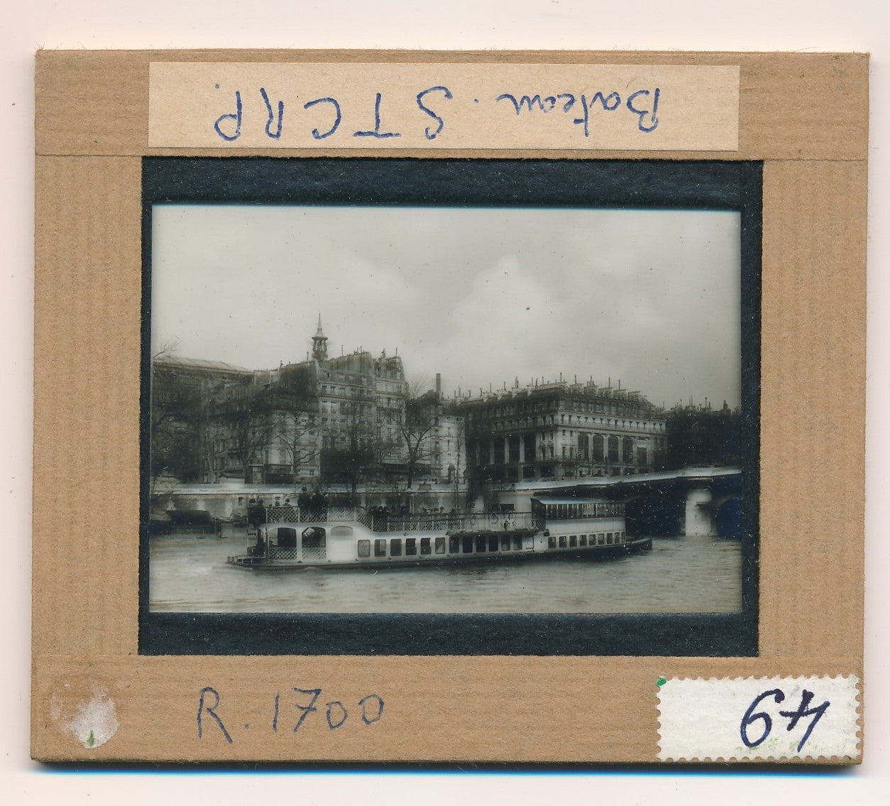 Bateau mouche S.T.C.R.P. vue Pont Neuf positif sur verre photo