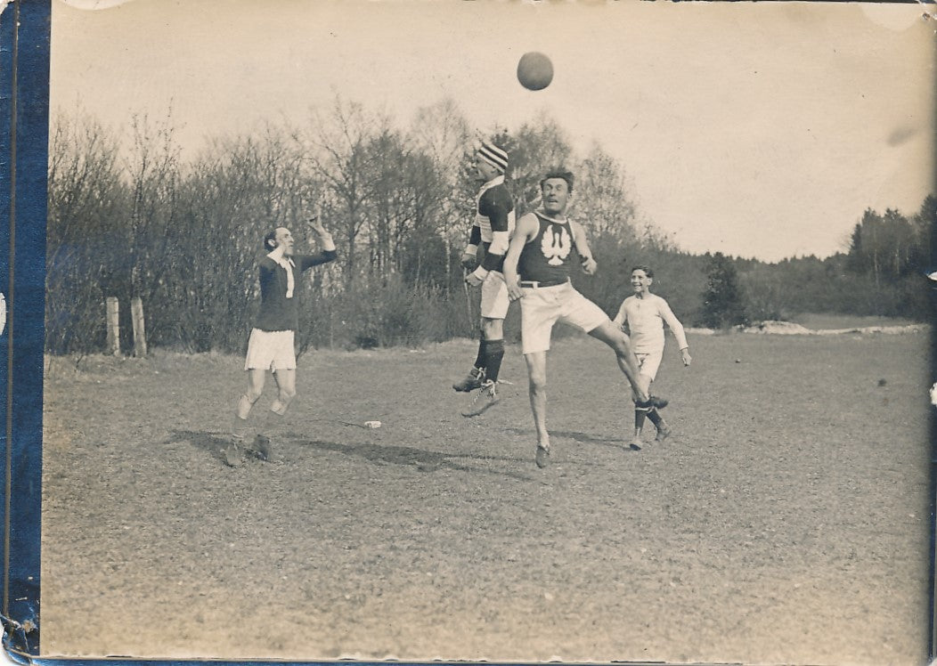 Sportif en mouvement 3 snapshots saut jump photo amateur