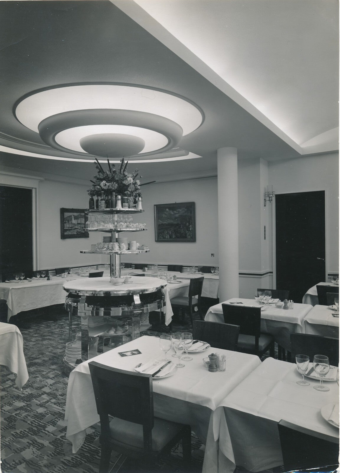 Architecture intérieure, design 5 photo photographies époque restaurant meubles