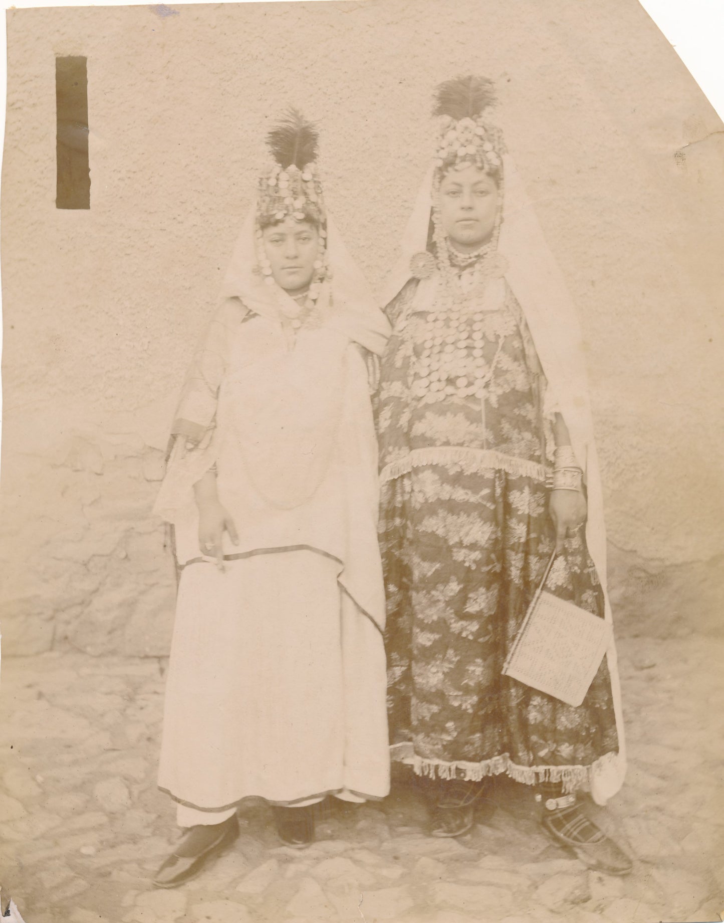 femmes algériennes costumes cérémonie photo albumine Algérie portrait