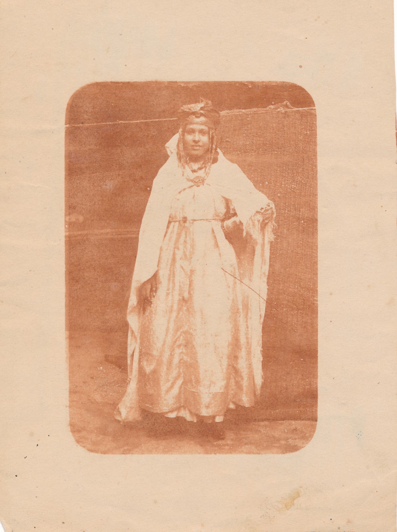 Portrait femme algérienne Algérie v. 1900 photo photographie costume