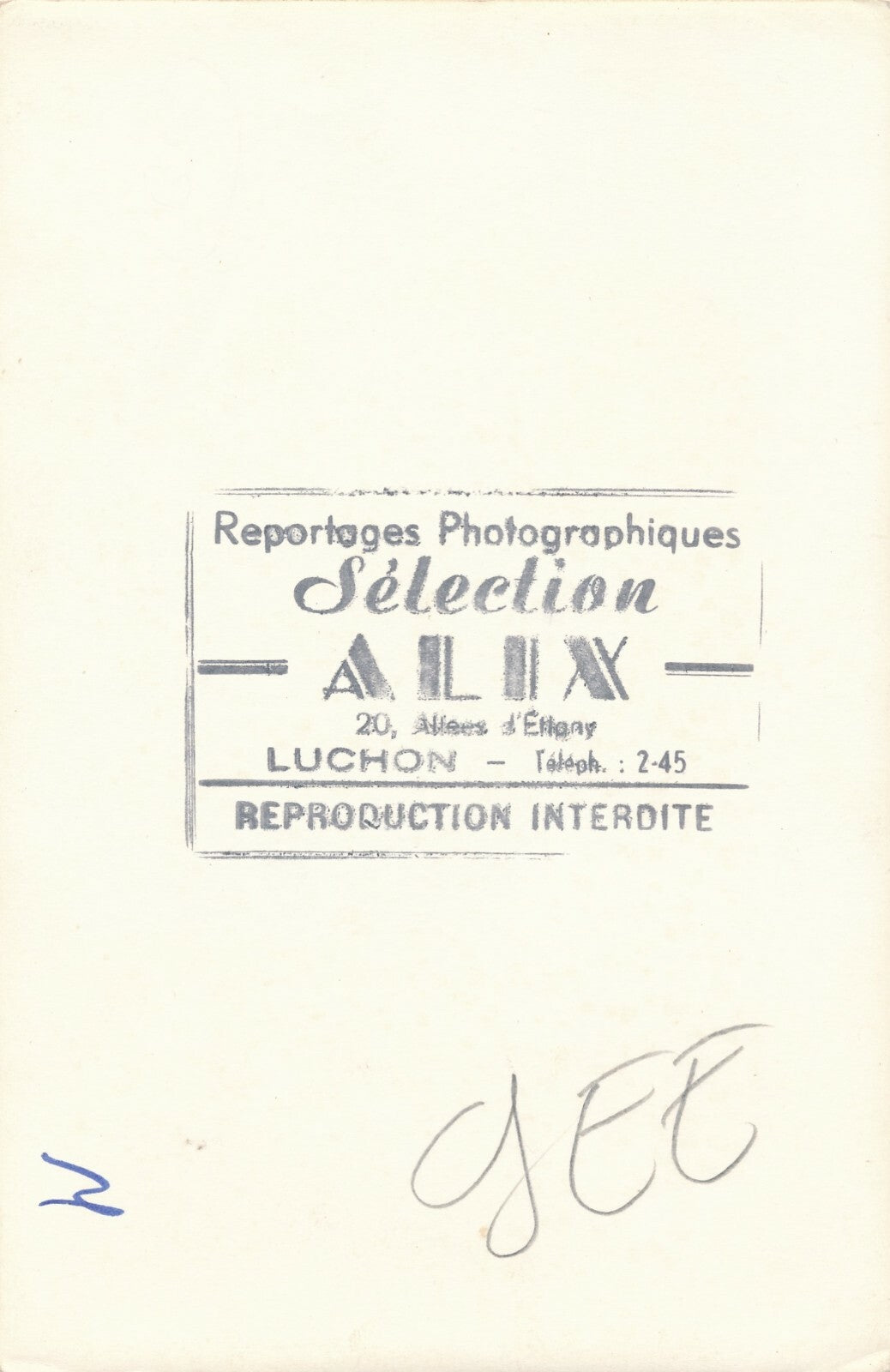 mangeuse glaces photographie Luchon Alix photo fête photo