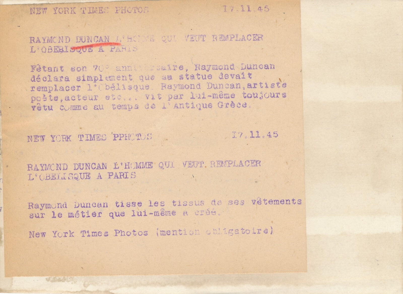Raymond DUNCAN tissage métier artiste photo photographie époque 1941