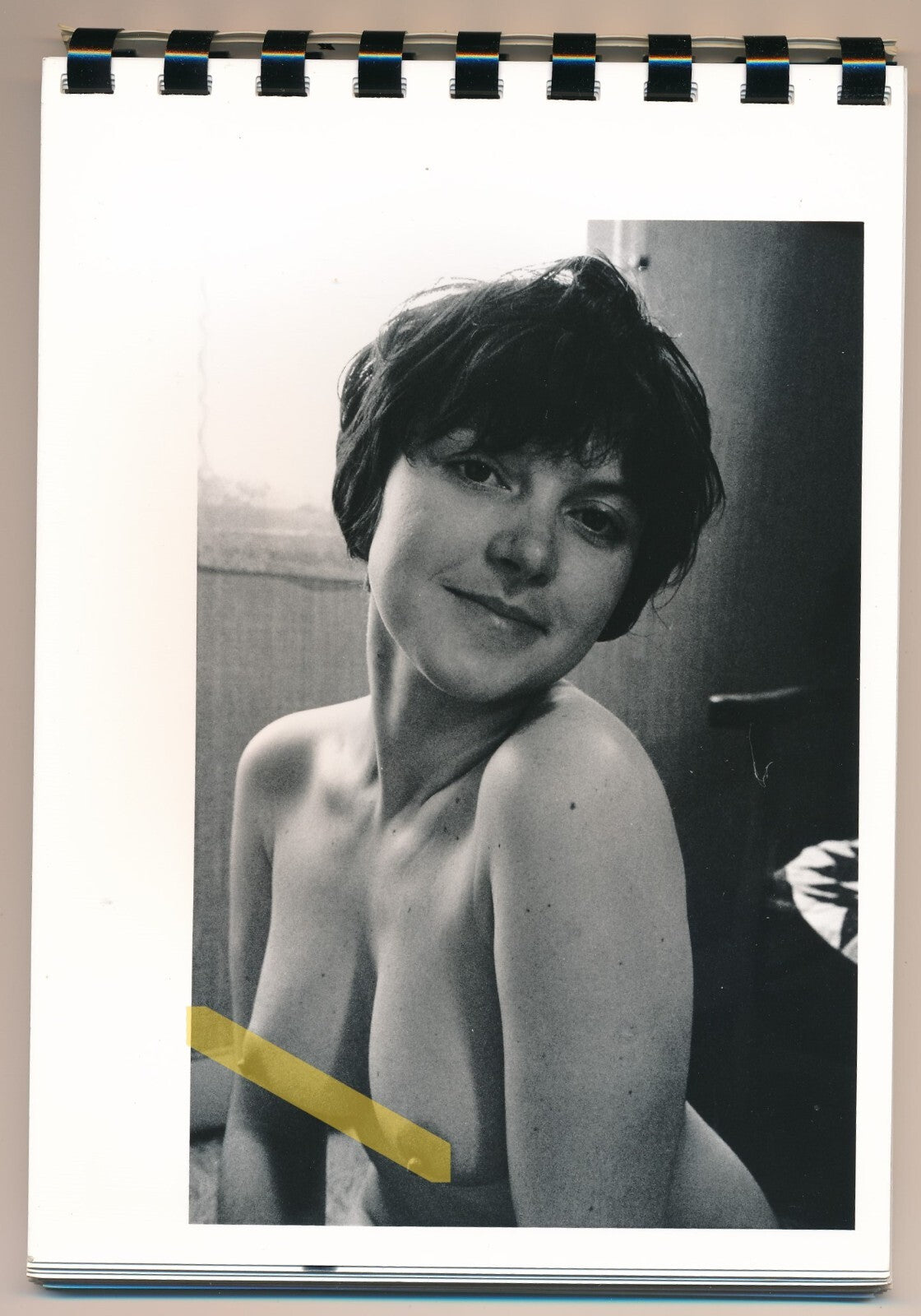 Carnet relié spirale 25 photographie photo amateur nu même modèle vers 1980.