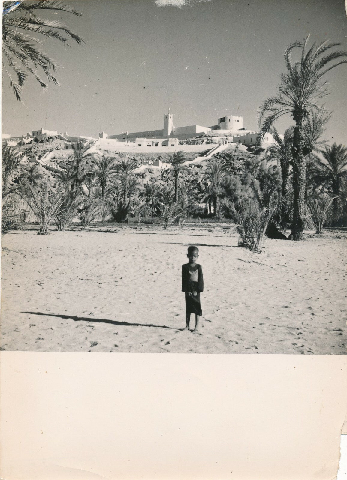 L’enfant Frison-Roche et Georges Tairraz photo photographie Sahara expédition