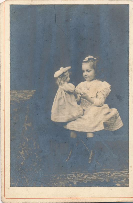 Photographie carte cabinet fillette poupée vers 1920 photo