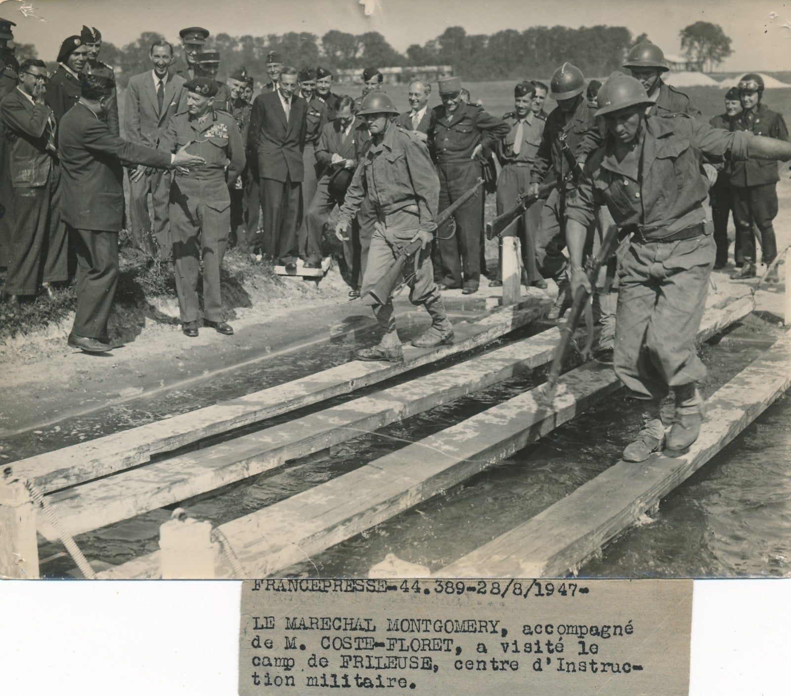 Maréchal Montgomery photographie photo époque France 1947 Frileuse militaire