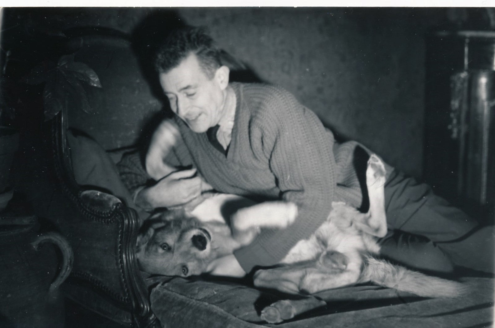 MAC AVOY (1905-1991), peintre 2 portraits photo époque années 50