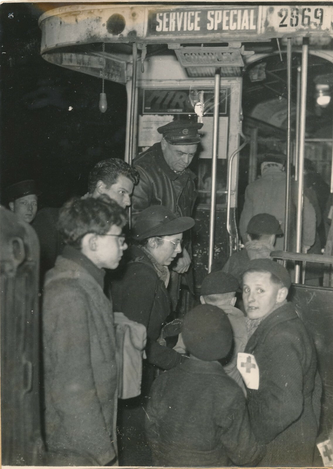 Enfants réfugiés 1943 ? Paris bus photographie