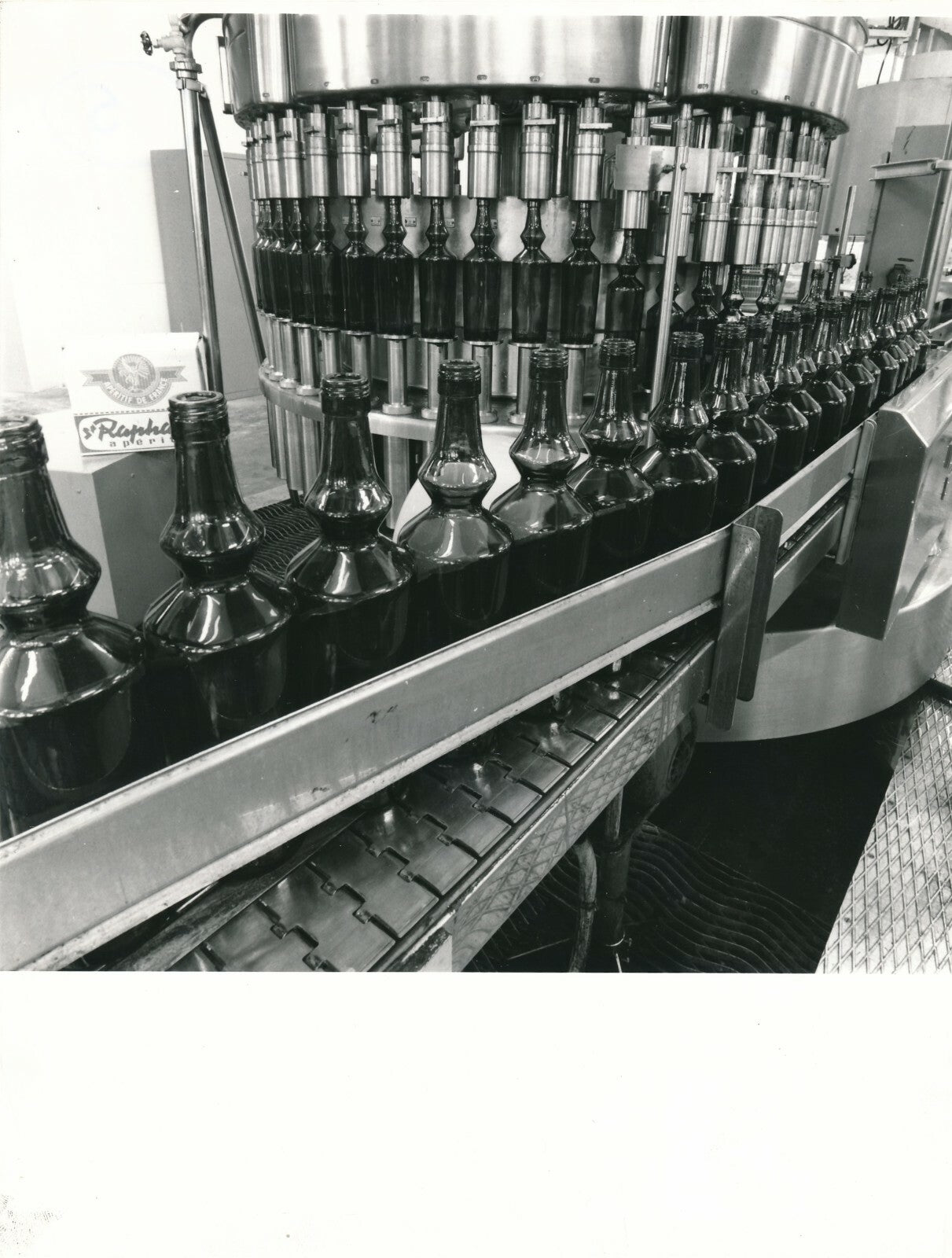Mise en bouteille industrie usine photo photographie années 1960 production