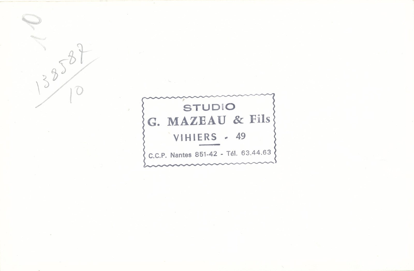 Féminisme Les femmes à la cuisine ou un concours de cuisine ? photo photographie