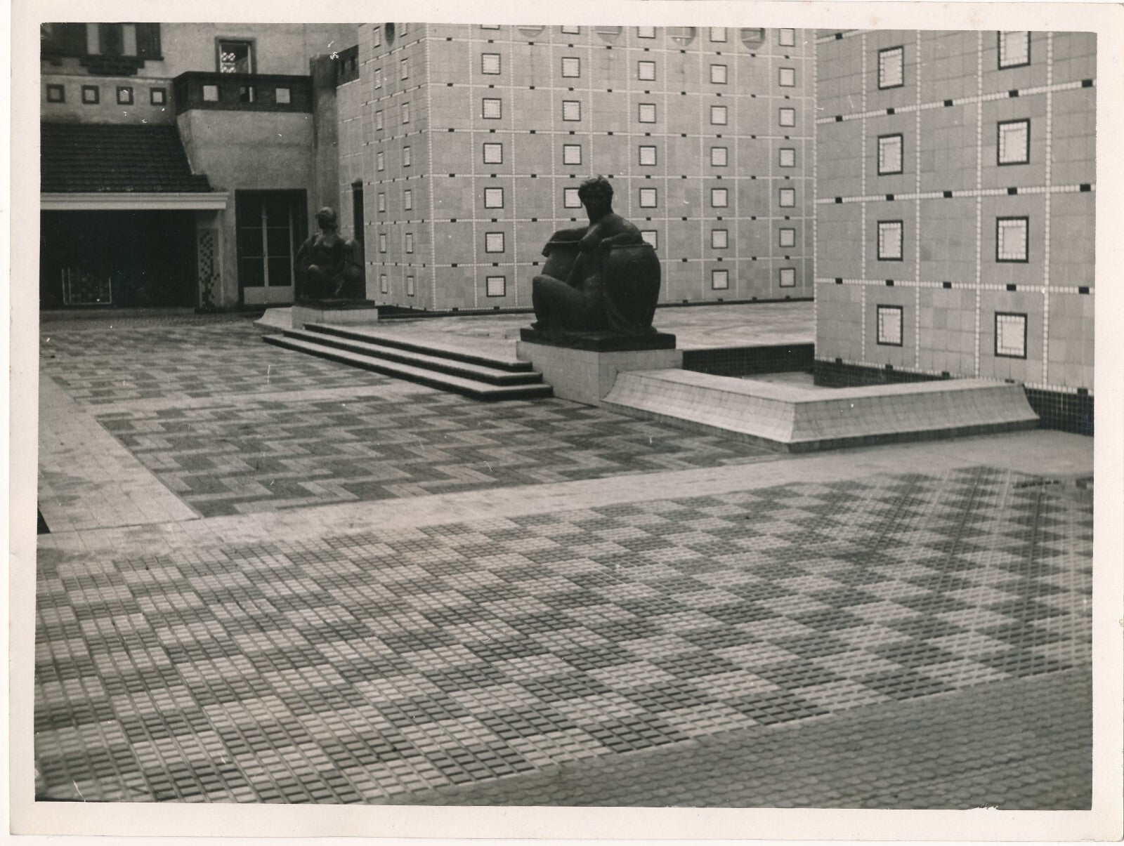 Exposition internationale 1937 pavillon céramique verrerie photo photographie