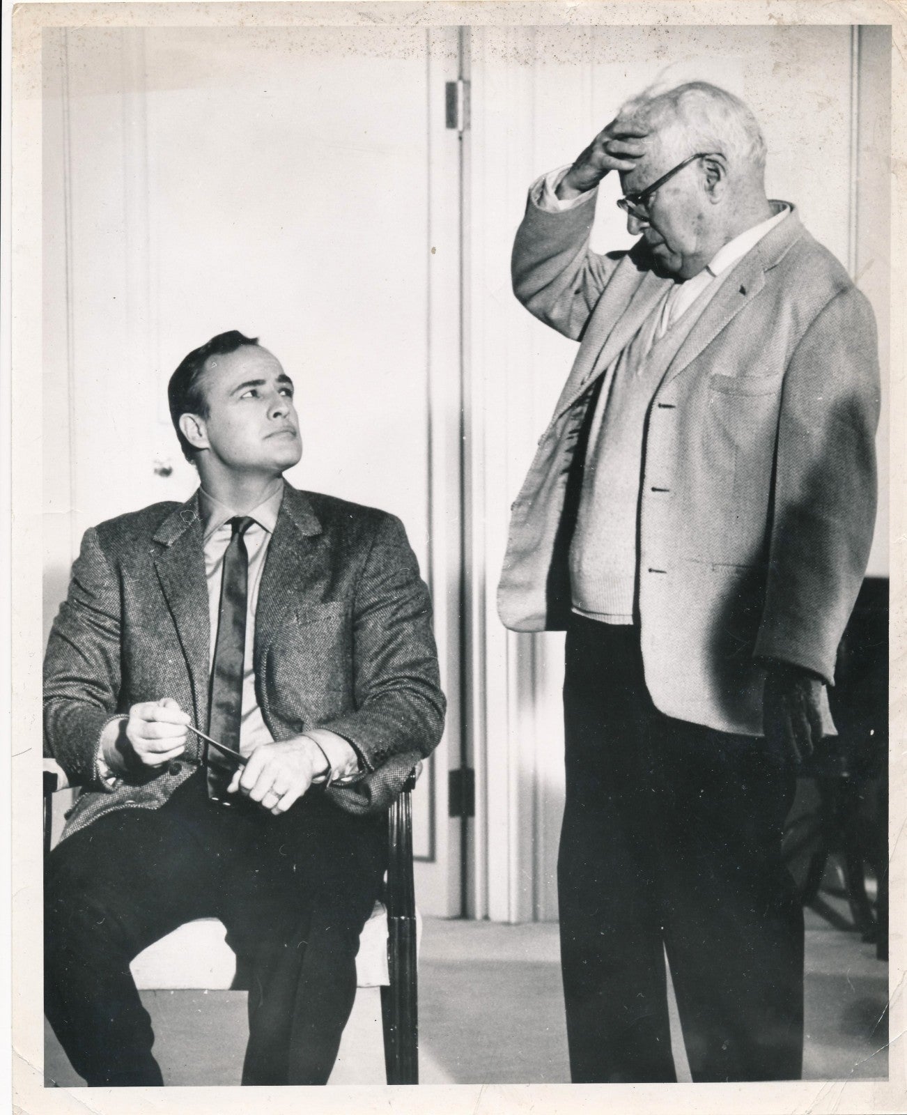 Photo Marlon Brando Charlie Chaplin tirage argentique époque c. 1960