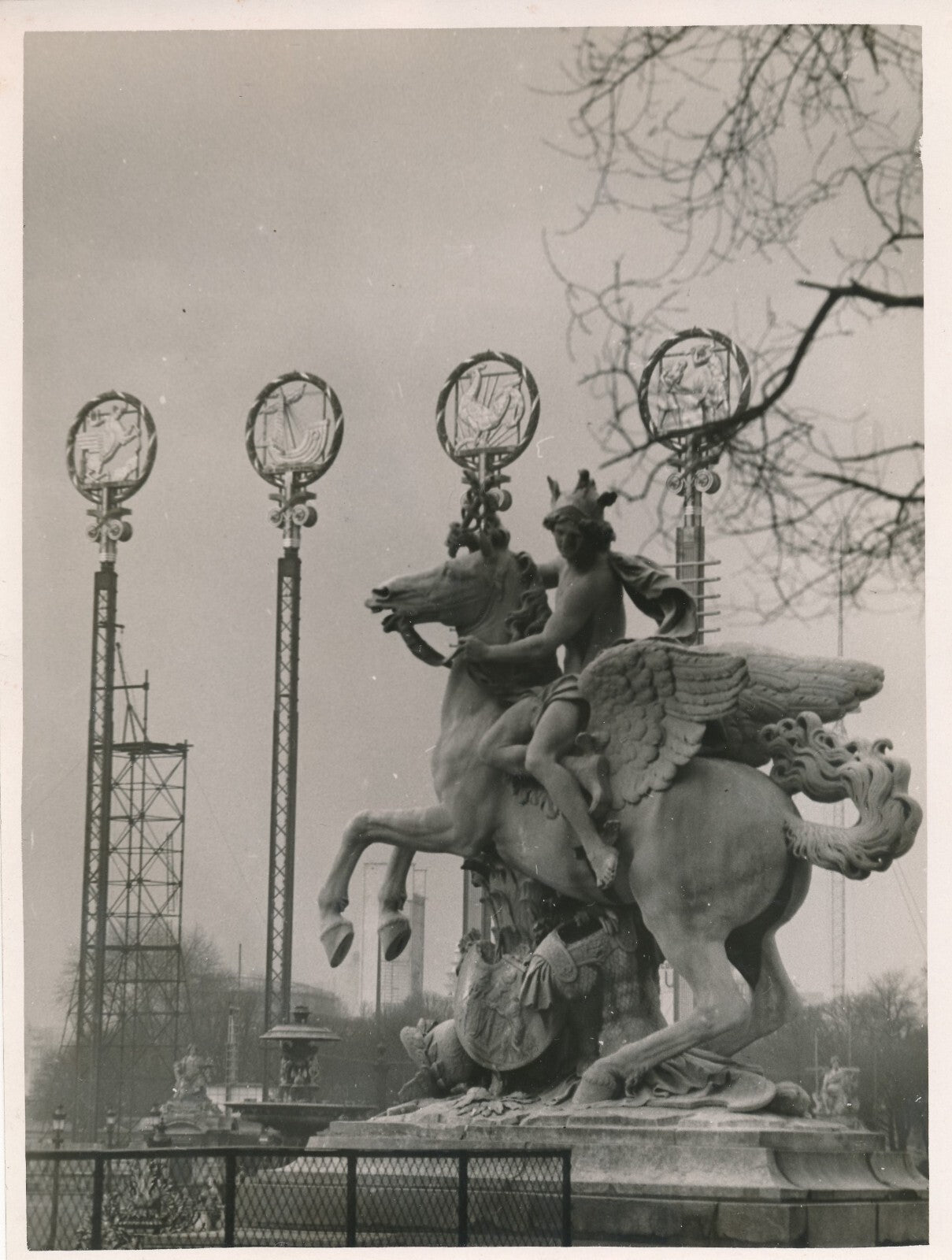 Exposition internationale 1937  3 photos photographie Concorde sculptures