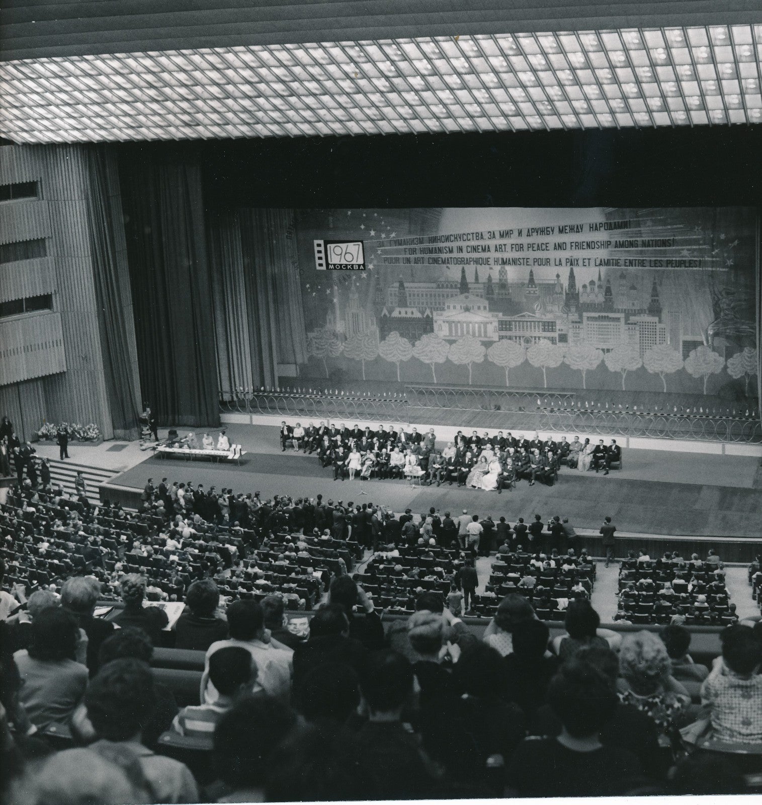 Festival cinéma Moscou 1967 Paul Almasy photo argentique époque cinema paix