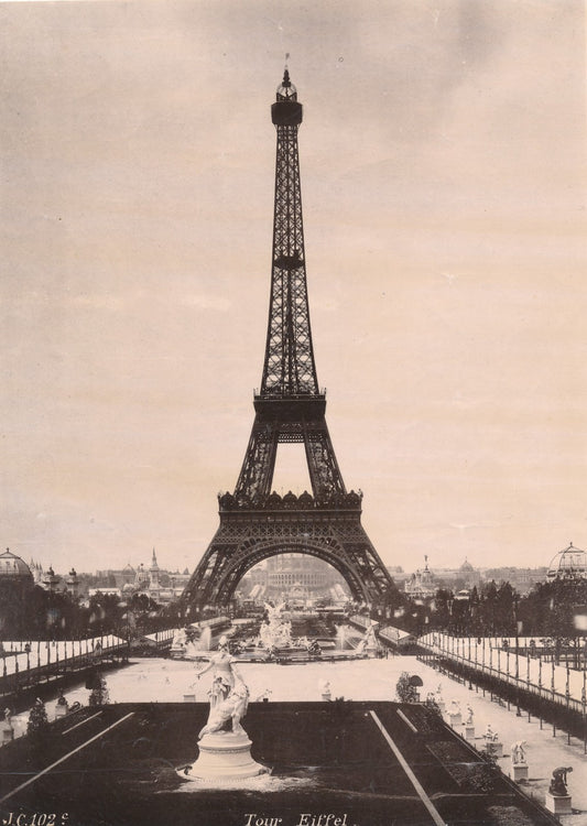 La Tour Eiffel photo albumine v. 1880 photographie Paris