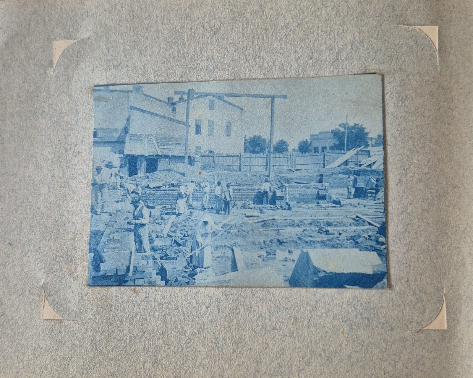 Album Photographie v. 1910 photo photographie couleur musicien paysage
