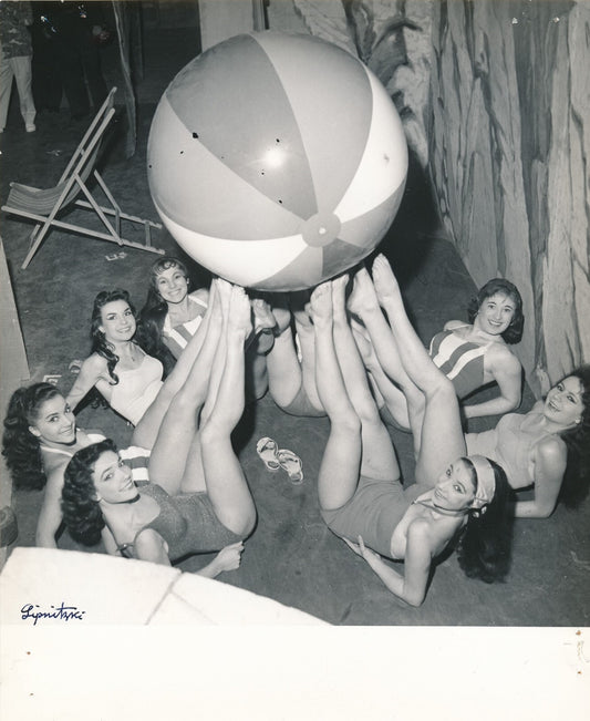 Jeu de ballon Lipnitzki femmes sexy photo photographie époque