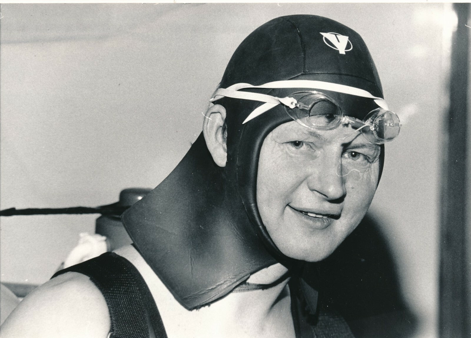bonnet bain Nageuse vers 1980 Tirage sur papier RC photo photographie