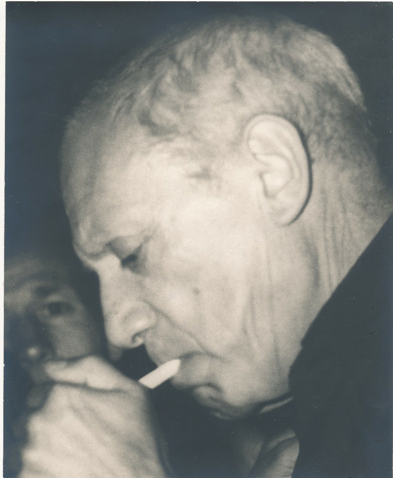 Pablo Picasso 1956 photo photographie crédit André Garimon portrait cigarette