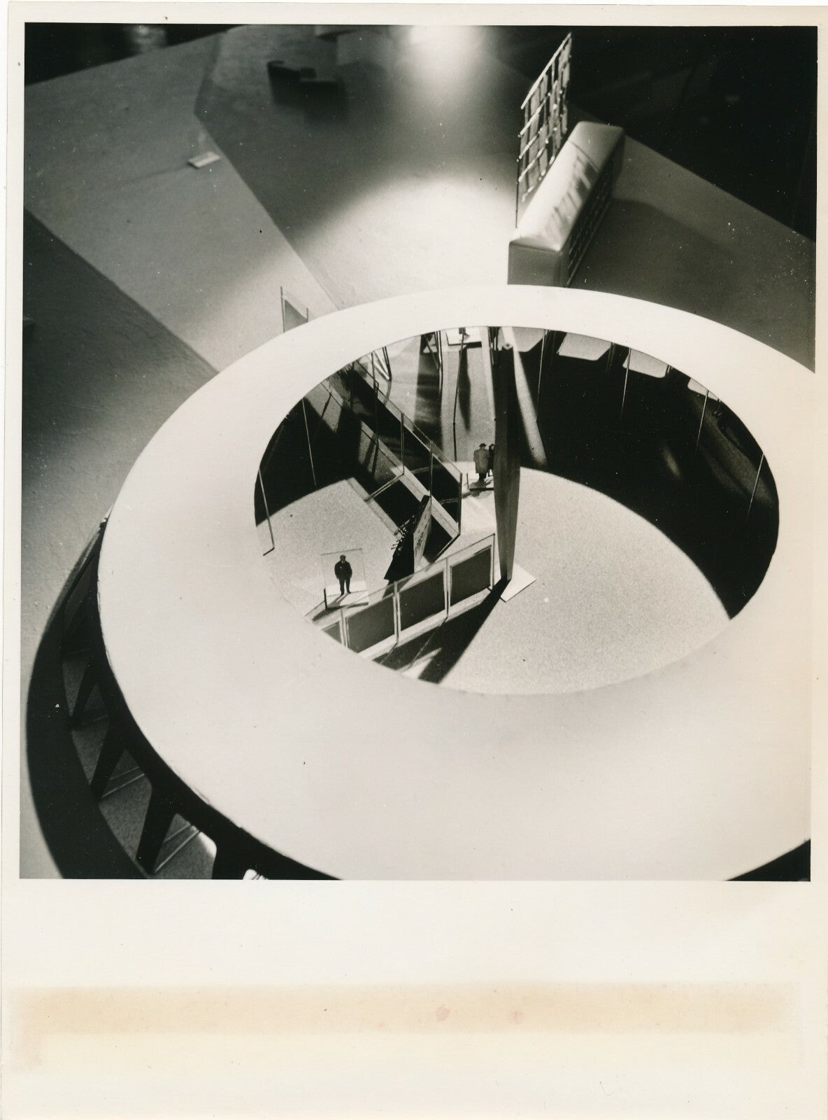 Etats-Unis maquette exposition Peter G Harnden photo photographie 1950 design