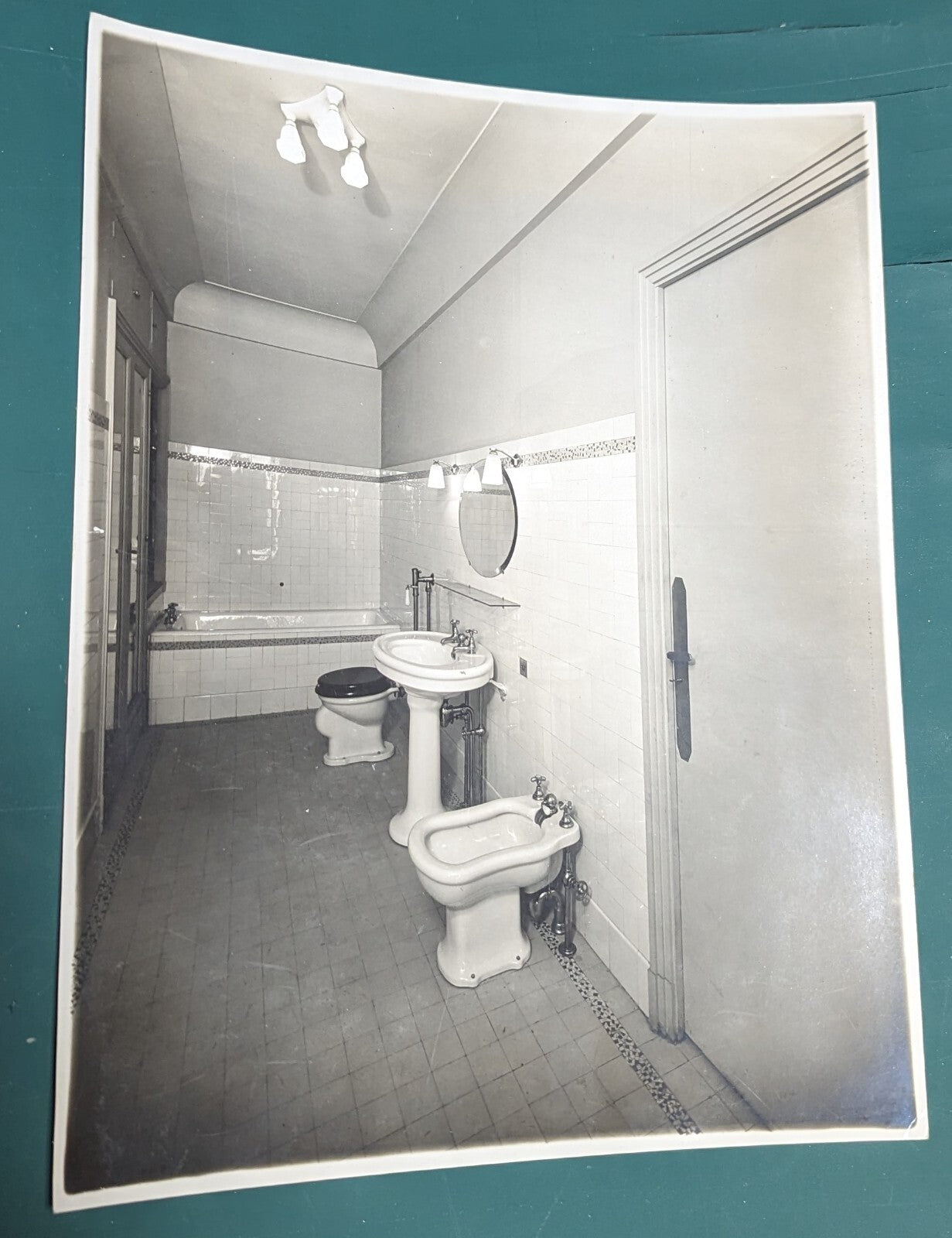 Design intérieur salle d eau photo photographie lavabo bidet baignoire v. 1930