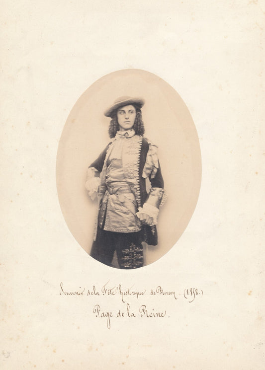 page reine costume 2 papier salé salt paper photo photographie 1858 Rouen