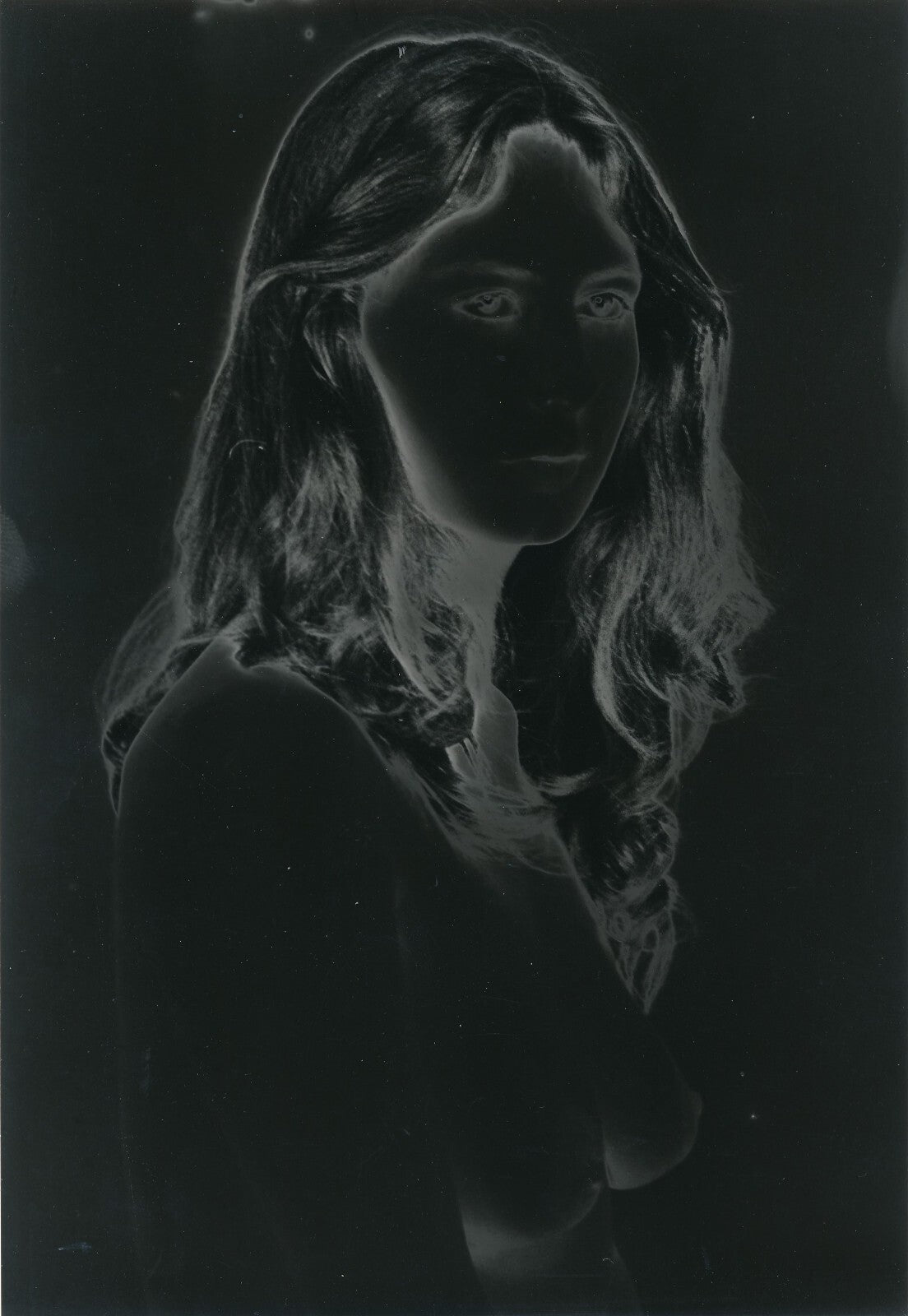 Étude nu anonyme amateur solarisation photo photographie v. 1980 sexy femme