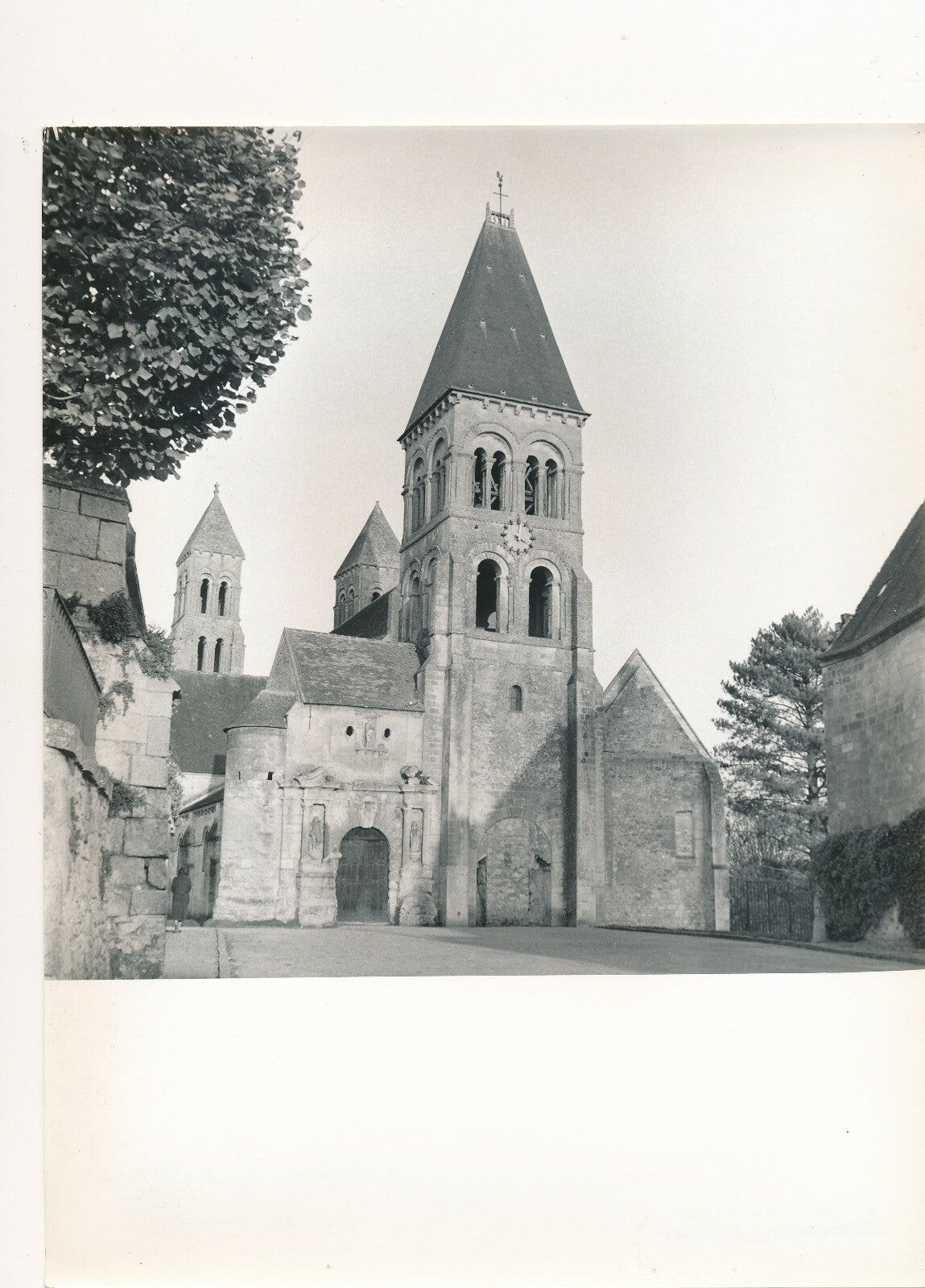 Morienval Abbatiale 4 photos église photo photographie v. 1950 religion