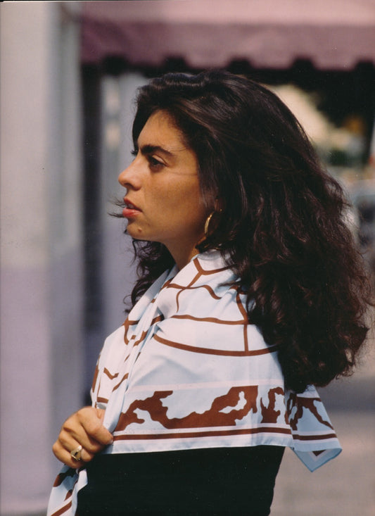 Mode publicité 2 tirages couleur photo photographie rue femme foulard