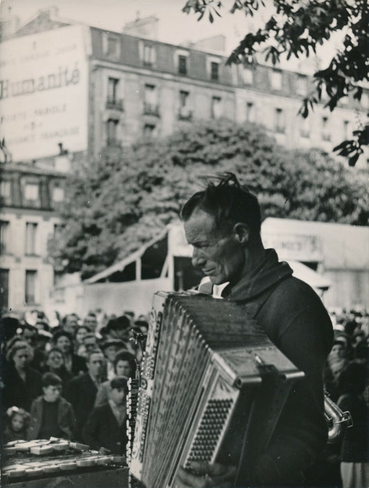 Musicien de rue photographe Georges VIOLLON accordéon photo ADEP