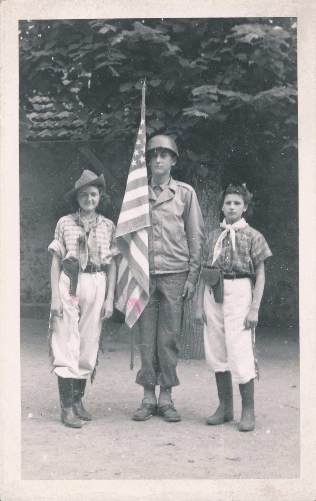 Guerre commémoration alliée enfants photo argentique d'époque X 3 v. 1945